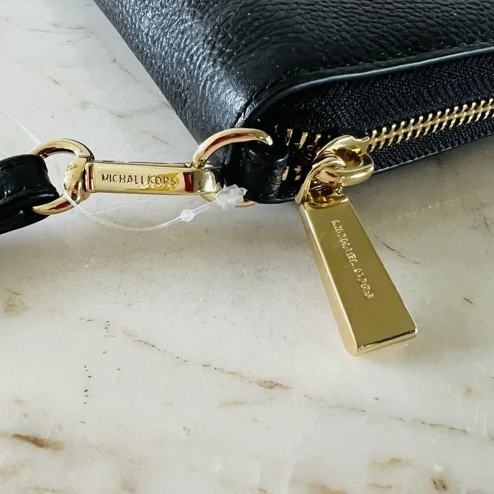 MICHAEL KORS Black Leather Flat Multi Function Phone Case Zip Wallet Wristlet